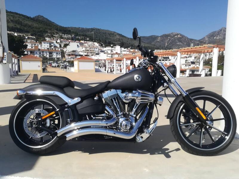 Harley-Davidson 1690 Breakout (2013 - 17) - FXSB (4)