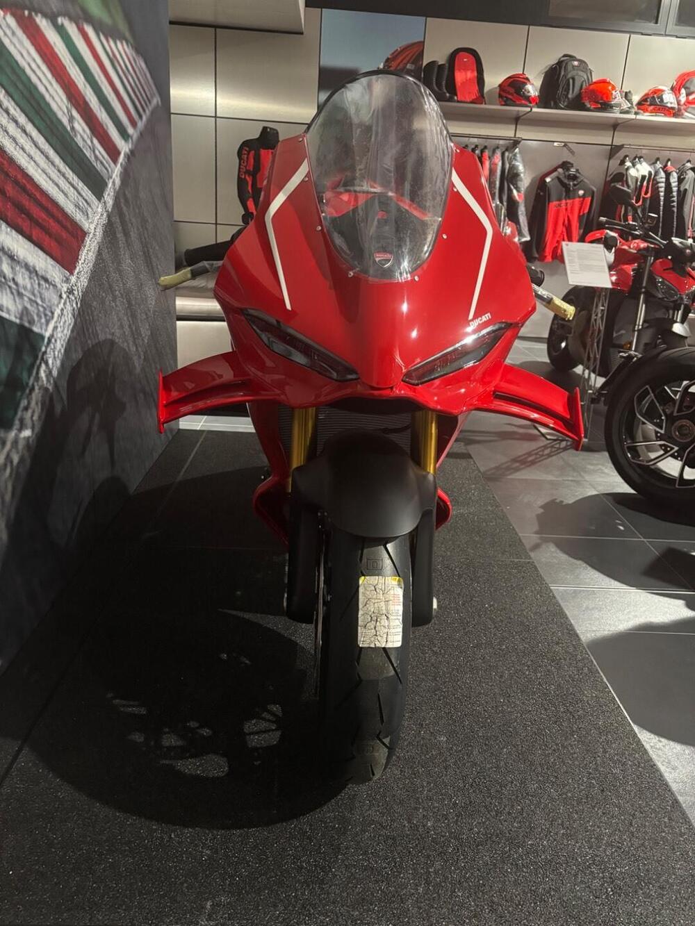 Ducati Panigale V4 R (2026) (3)