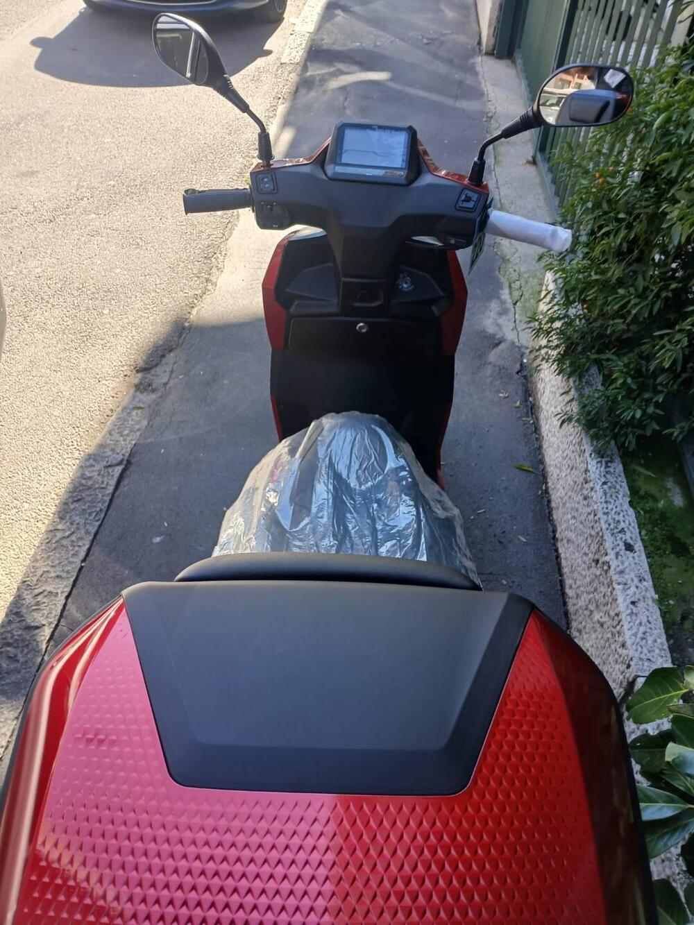 Peugeot Tweet 125 FL Active (2025 - 26) (5)