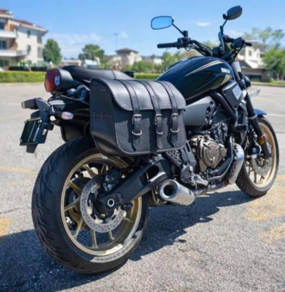 Yamaha XSR 700 (2022 - 26) (2)