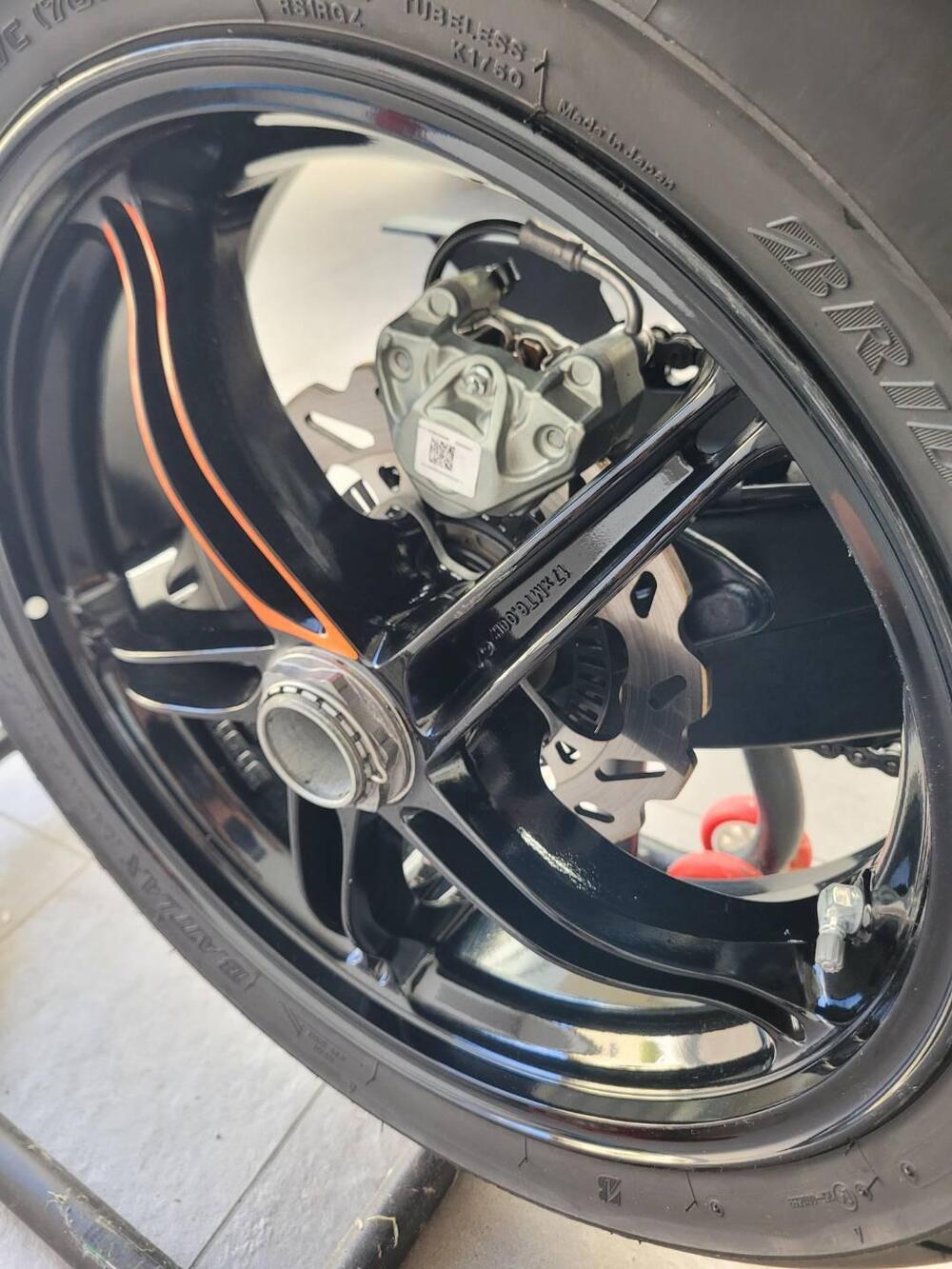 KTM 1290 Super Duke R (2021) (7)