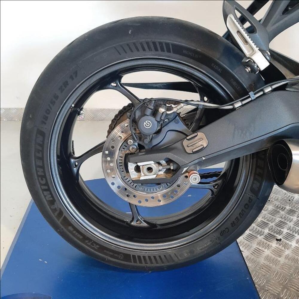 Triumph Street Triple (2007 - 12) (7)