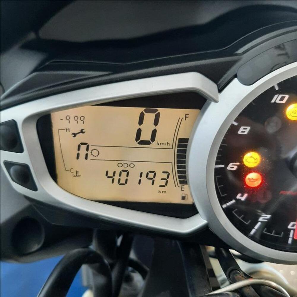 Triumph Street Triple (2007 - 12) (14)