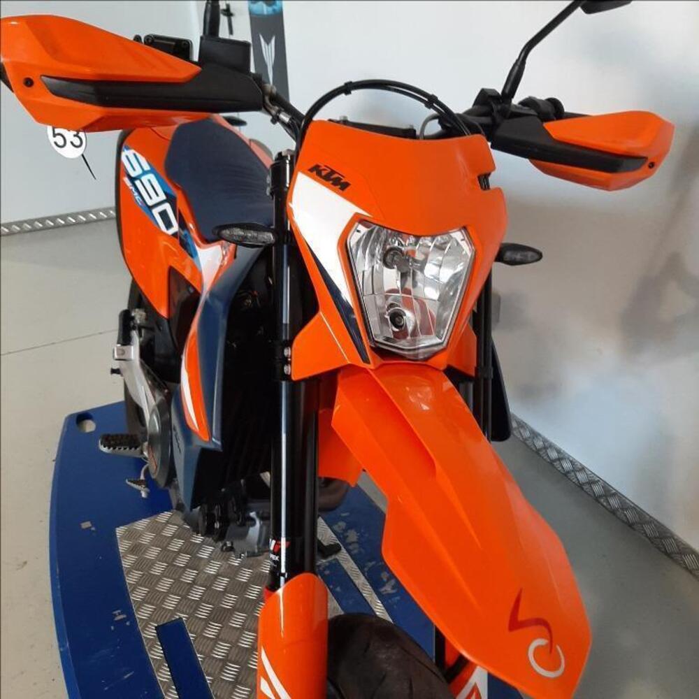 KTM 690 SMC R (2023 - 25) (4)