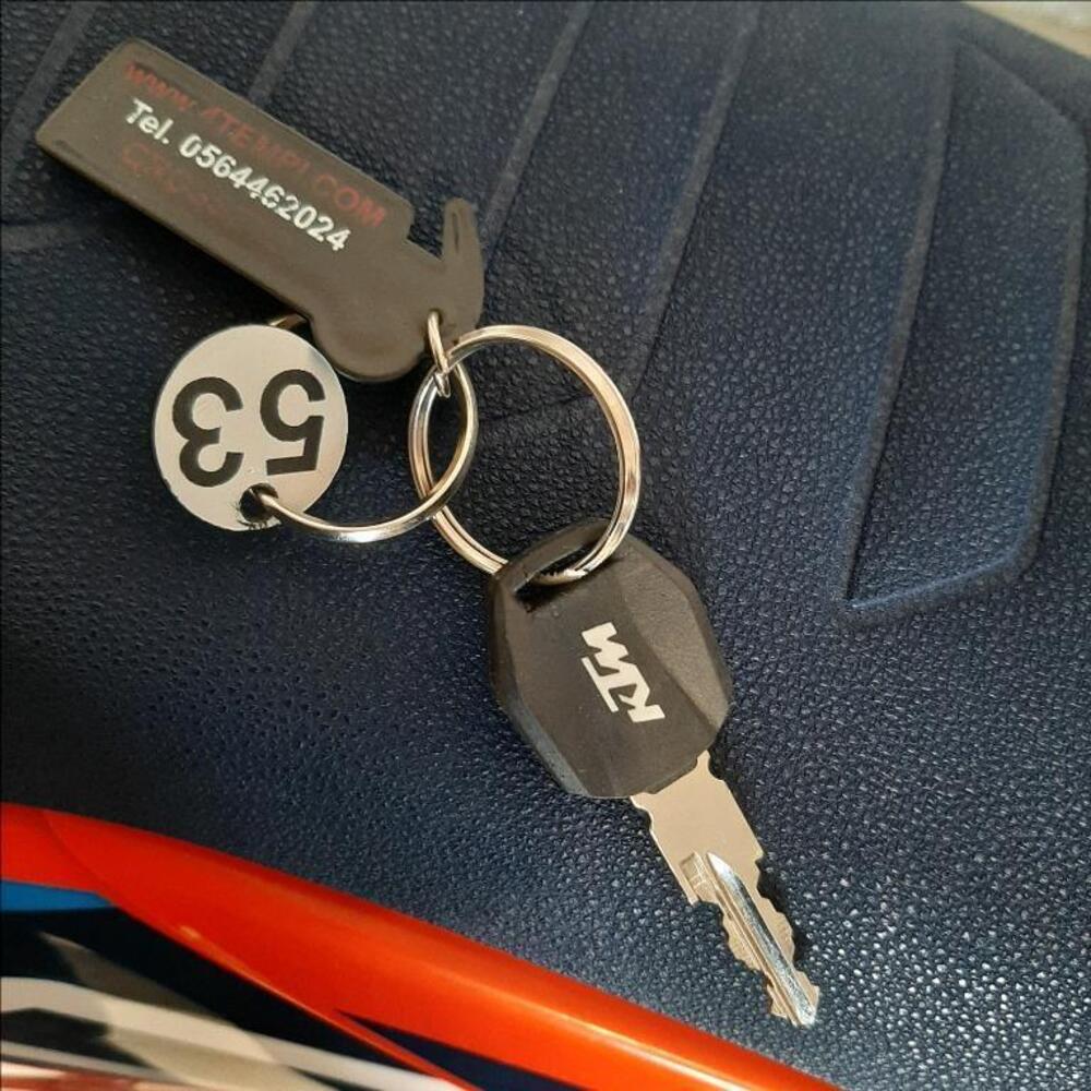 KTM 690 SMC R (2023 - 25) (13)