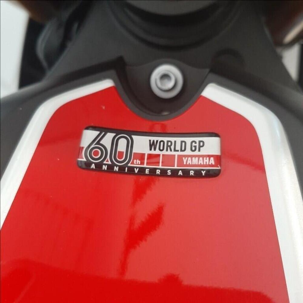 Yamaha YZF R1 World GP 60th Anniversary (2022 - 23) (13)