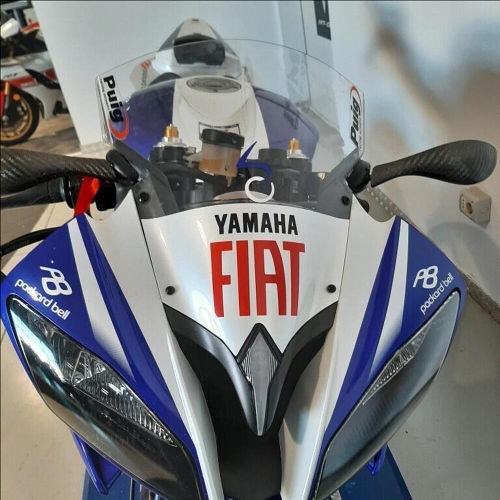 Yamaha YZF R6 (2008 - 09) (4)