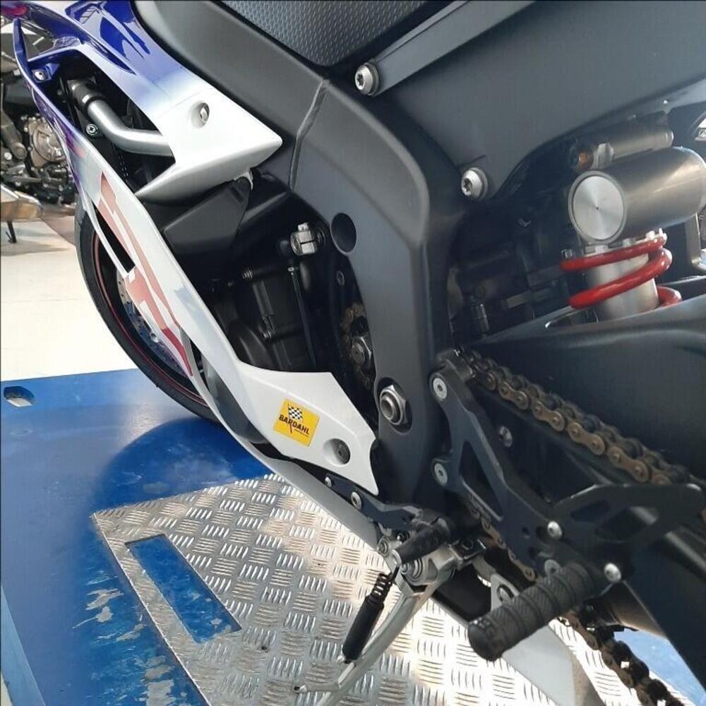 Yamaha YZF R6 (2008 - 09) (8)