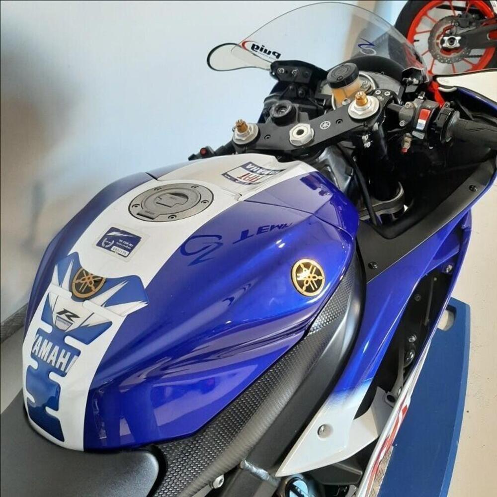 Yamaha YZF R6 (2008 - 09) (9)
