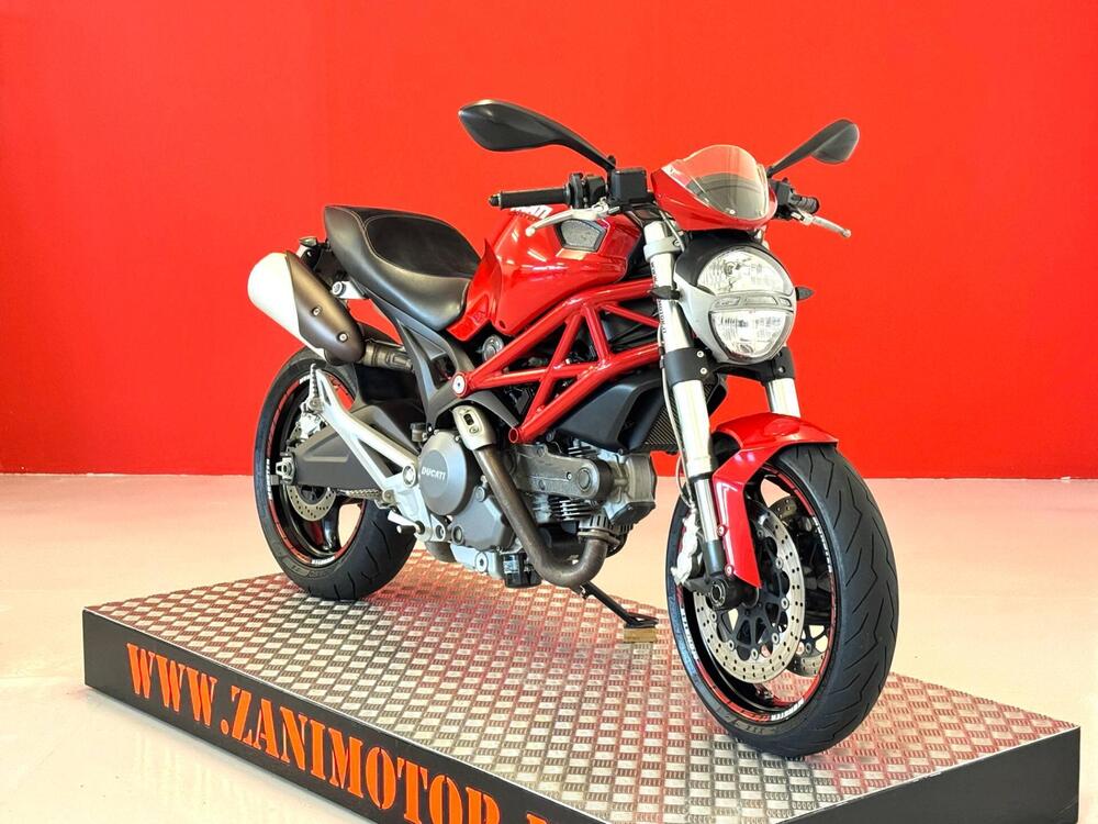 Ducati Monster 696 (2008 - 13) (2)