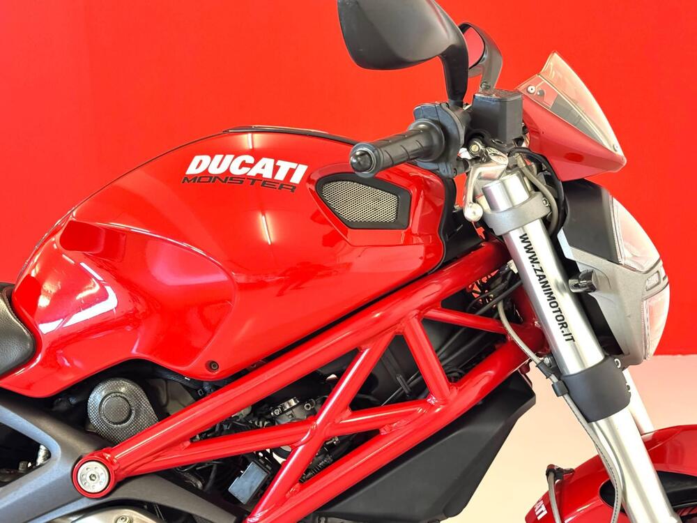 Ducati Monster 696 (2008 - 13) (10)