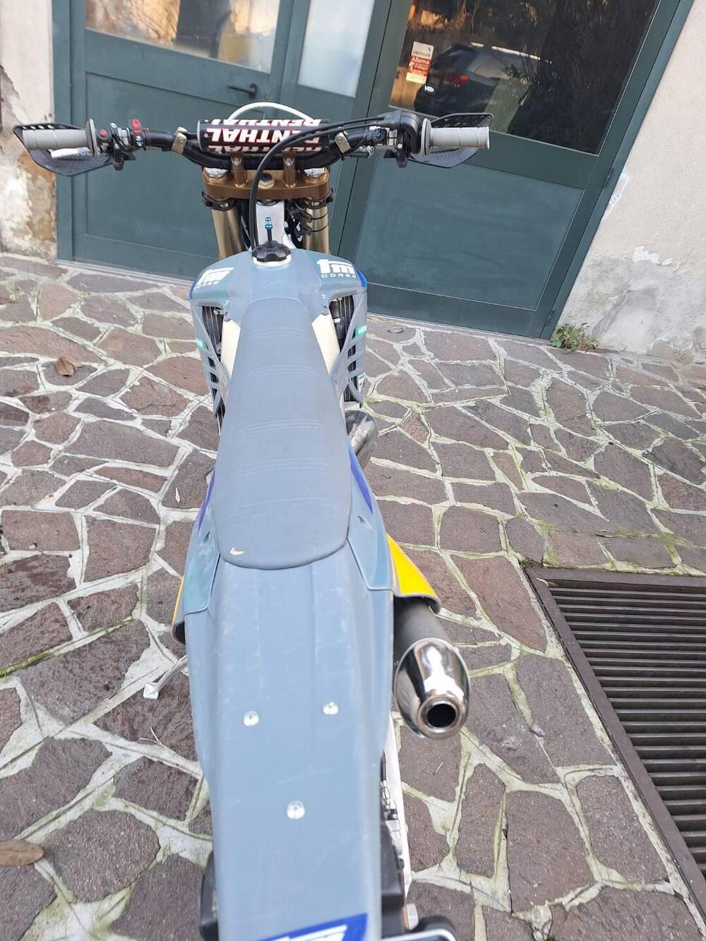 Tm Moto EN 250 ES Fi 2T TM Corse (2025) (7)