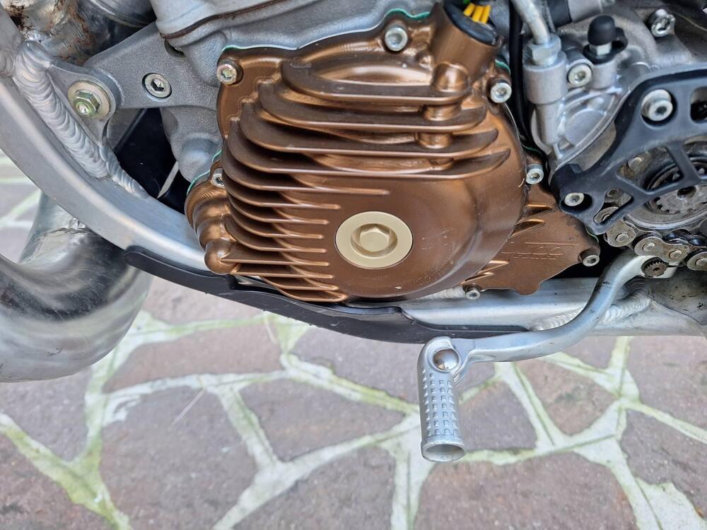 Tm Moto EN 250 ES Fi 2T TM Corse (2025) (10)