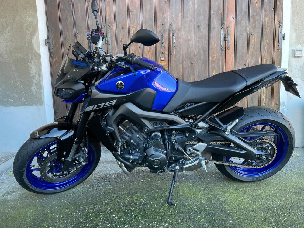 Yamaha MT-09 (2017 - 20) (3)