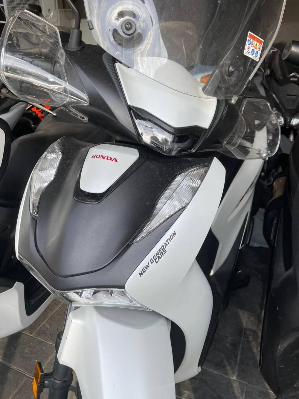 Honda SH 125i Sport (2024 - 25) (3)