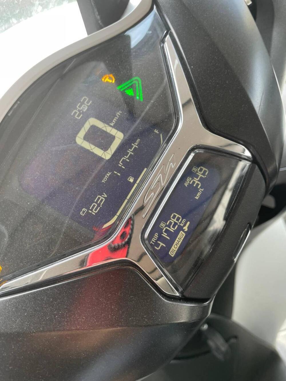 Honda SH 125i Sport (2024 - 25) (4)