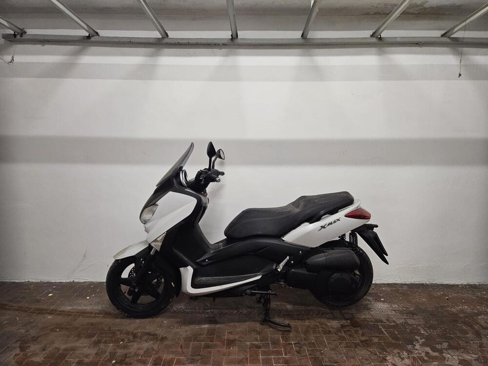 Yamaha X-Max 250 (2010 - 13) (2)