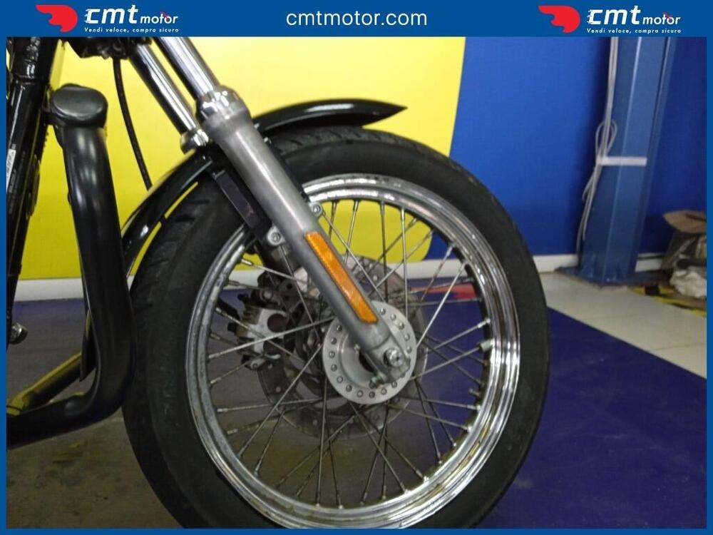 Harley-Davidson 883 (2006 - 07) - XL (9)