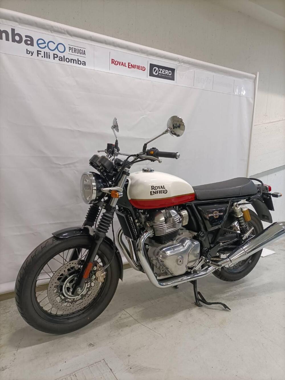 Royal Enfield Interceptor 650 (2021 - 26) (4)
