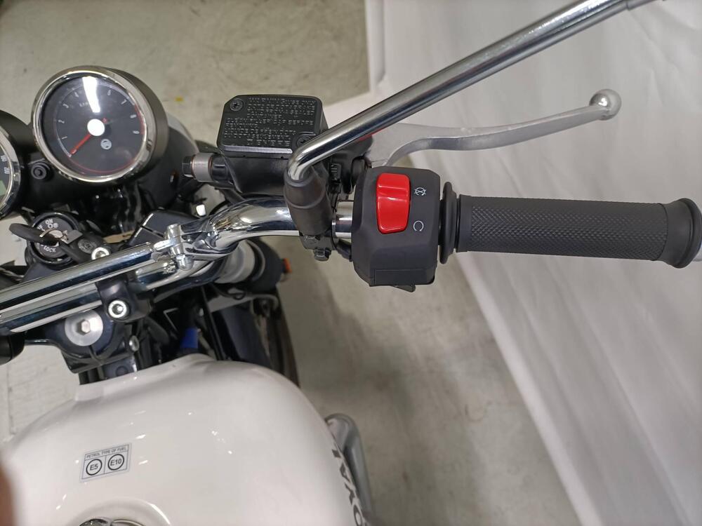 Royal Enfield Interceptor 650 (2021 - 26) (10)