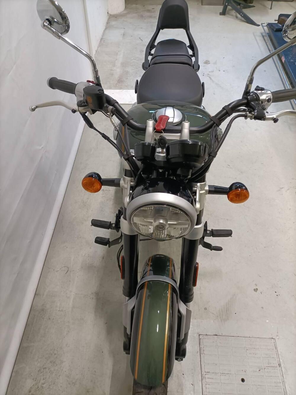Royal Enfield Super Meteor 650 (2023 - 26) (7)