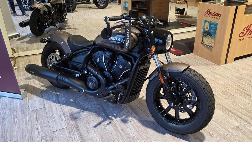 Indian Scout 1250 Bobber Limited + Tech (2025 - 26) (2)