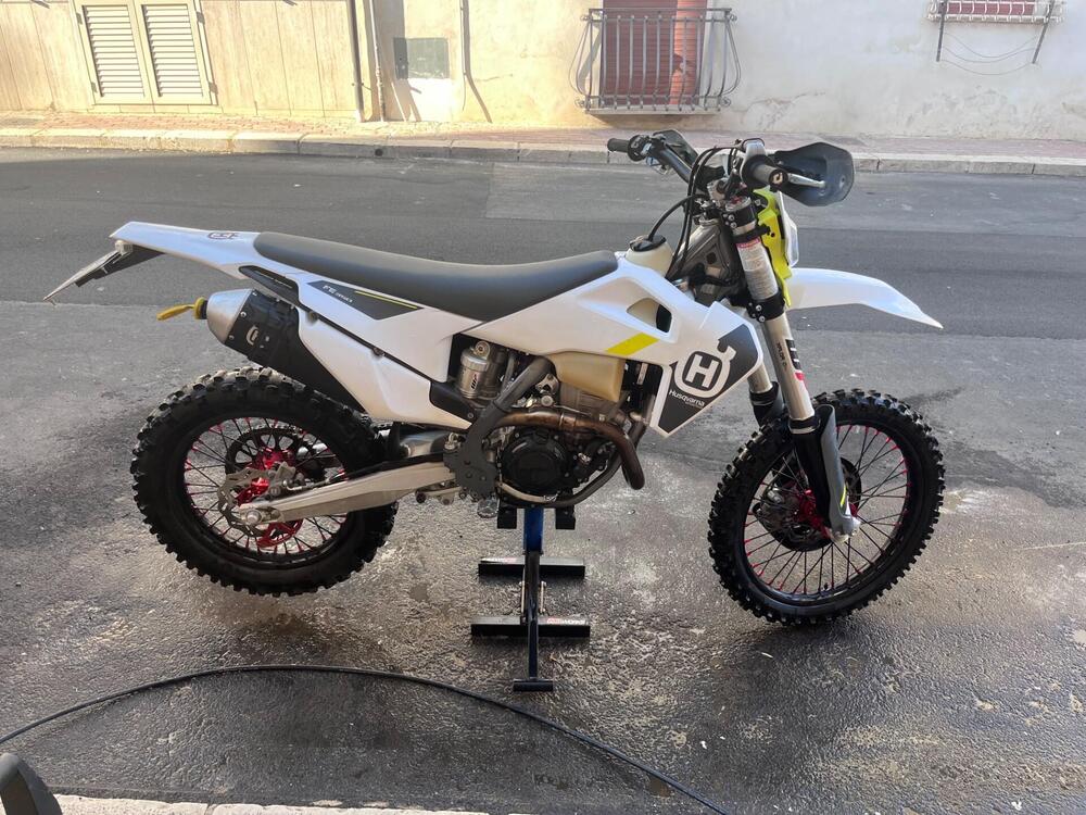 Husqvarna FE 350 (2022) (2)