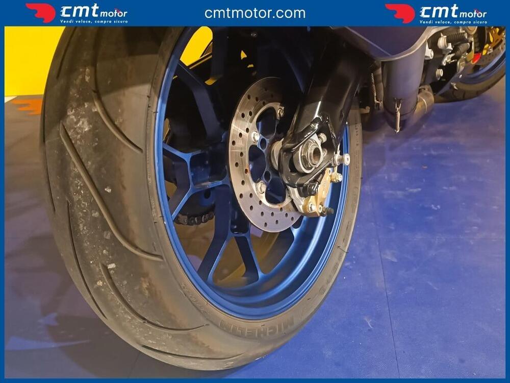 Aprilia Tuono 1000 R (2004 - 05) (6)