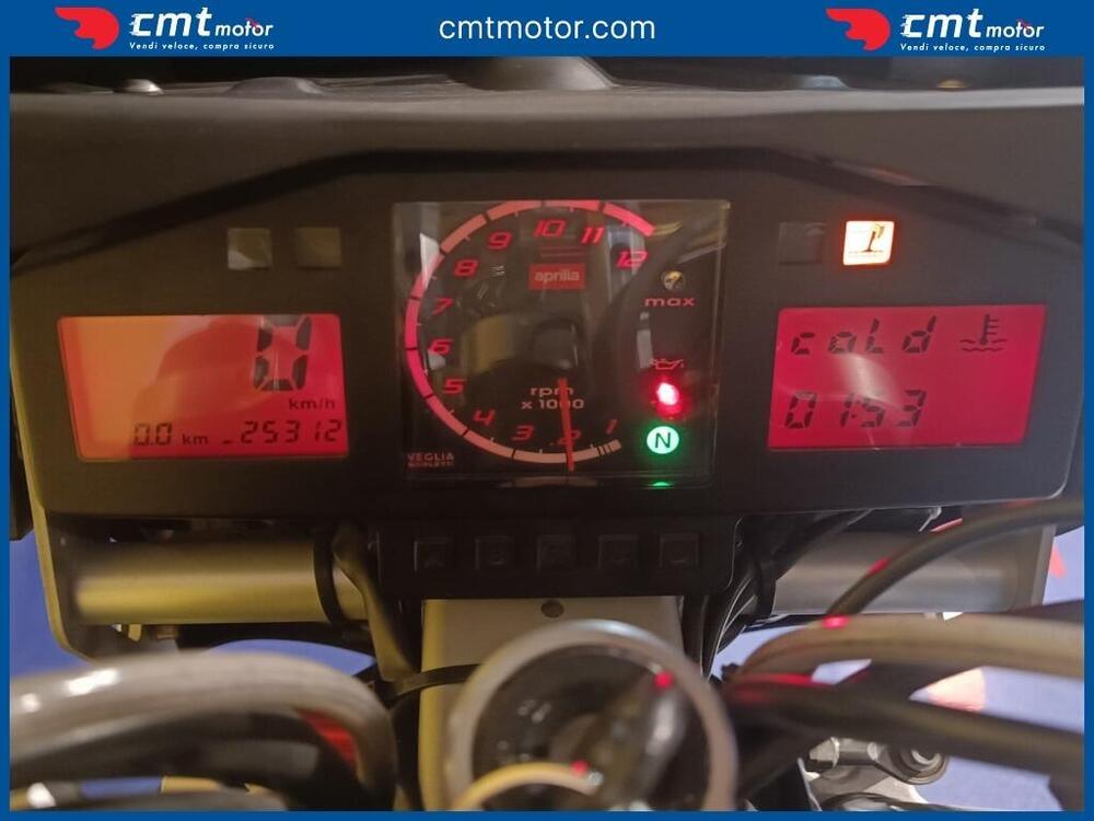 Aprilia Tuono 1000 R (2004 - 05) (7)