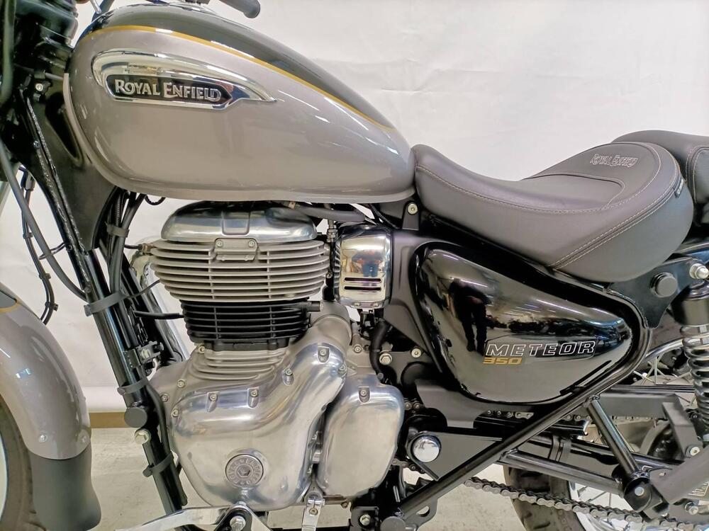 Royal Enfield Meteor 350 Aurora (2024 - 26) (5)