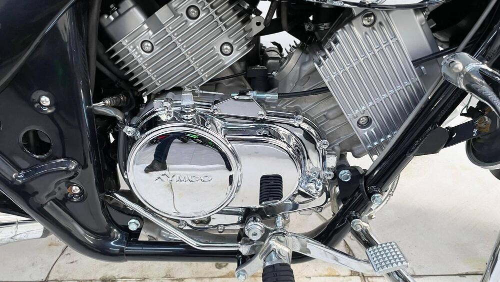 Kymco Venox 250i (2007 - 14) (7)