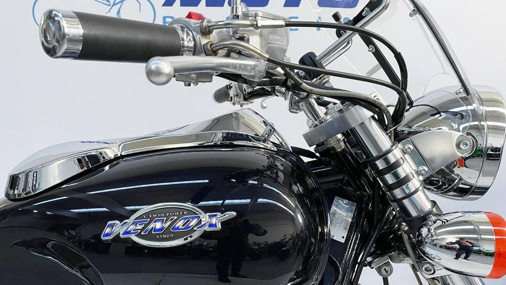 Kymco Venox 250i (2007 - 14) (16)