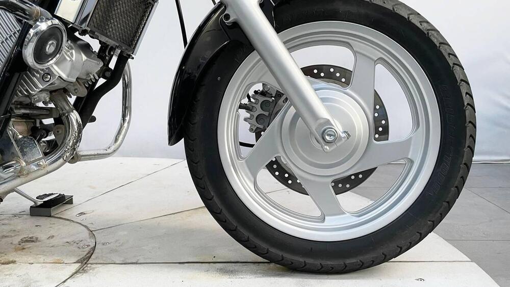 Kymco Venox 250i (2007 - 14) (8)