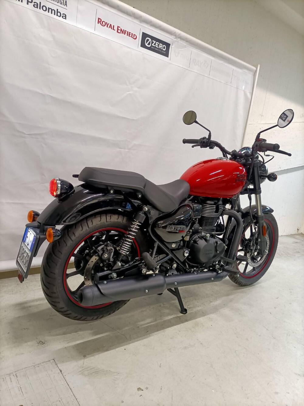 Royal Enfield Meteor 350 (2021 - 26) (2)