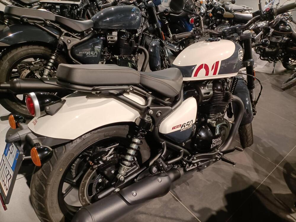 Royal Enfield Shotgun 650 (2024 - 26) (2)