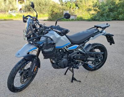 Royal Enfield Himalayan 450 (2024 - 26) usata