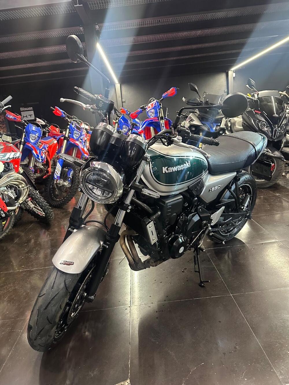 Kawasaki Z 650 RS (2022 - 24) (3)