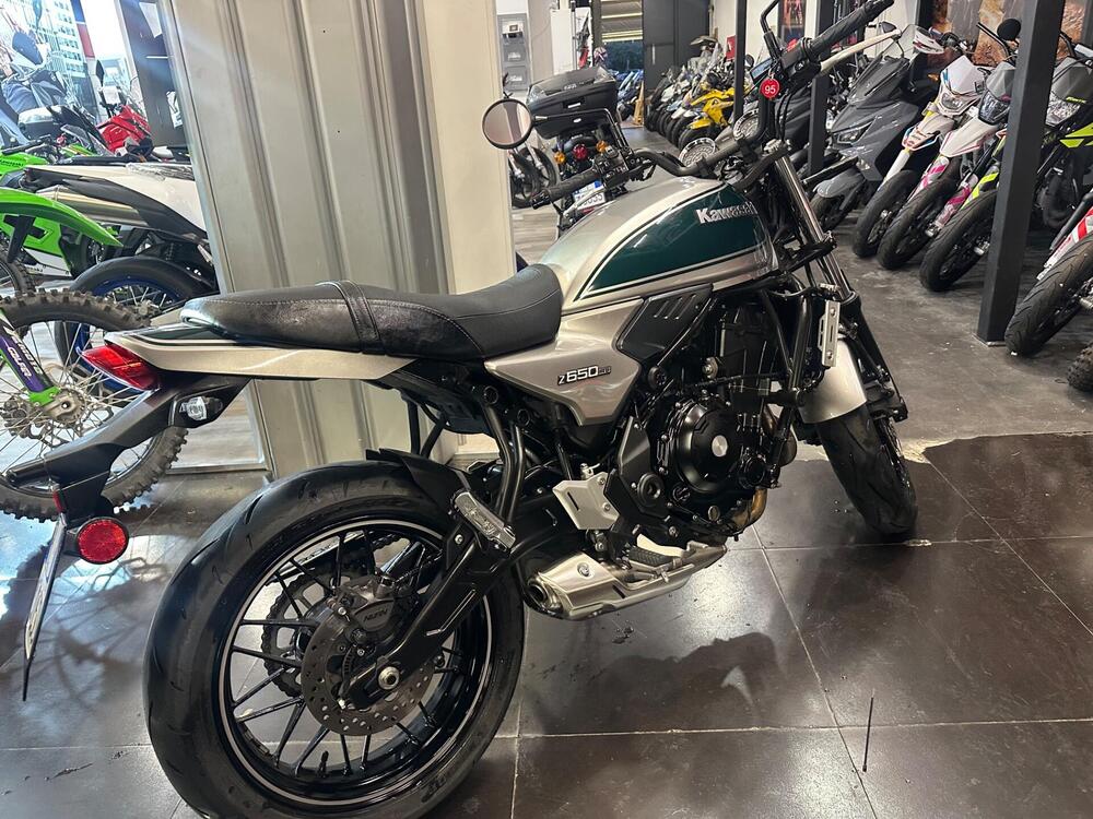 Kawasaki Z 650 RS (2022 - 24) (7)