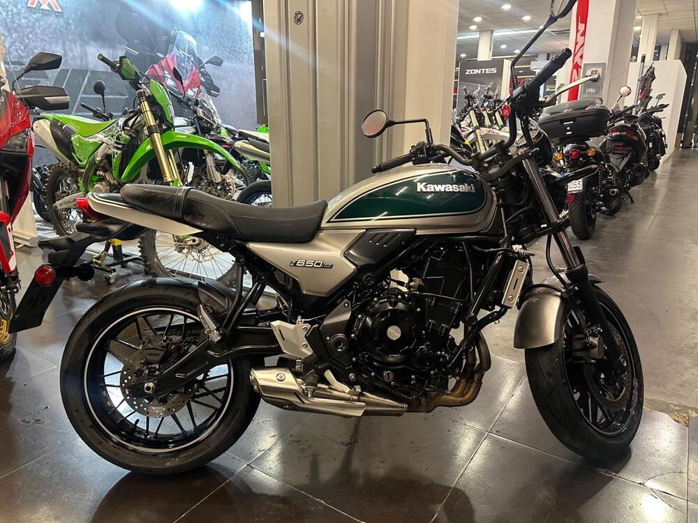 Kawasaki Z 650 RS (2022 - 24) (8)