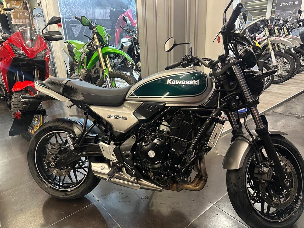 Kawasaki Z 650 RS (2022 - 24) (9)
