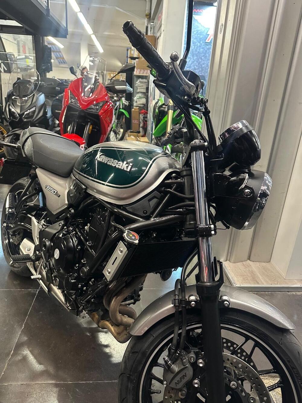 Kawasaki Z 650 RS (2022 - 24) (10)