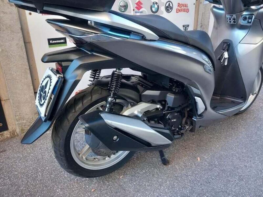 Honda SH 350 (2021 - 24) (3)