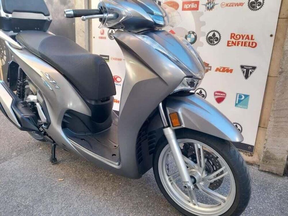 Honda SH 350 (2021 - 24) (6)