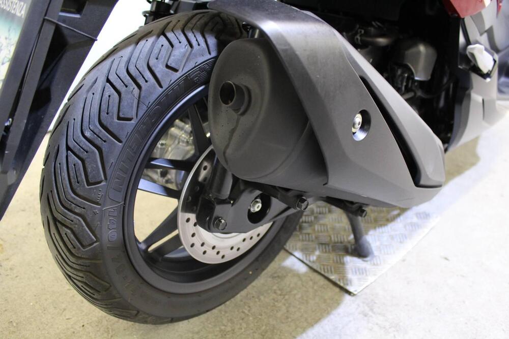 Honda Forza 350 (2022 - 24) (6)