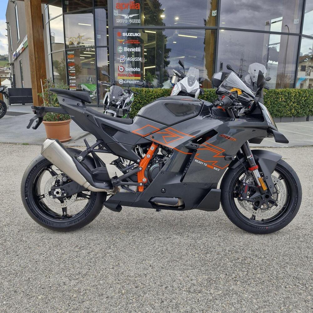 KTM 990 RC R (2026) (2)