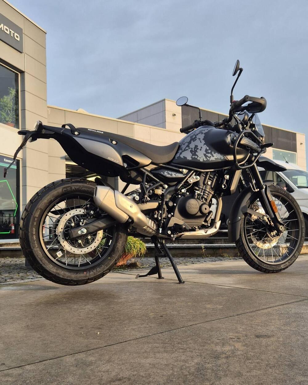 Royal Enfield Himalayan 450 Mana Black (2026) (3)