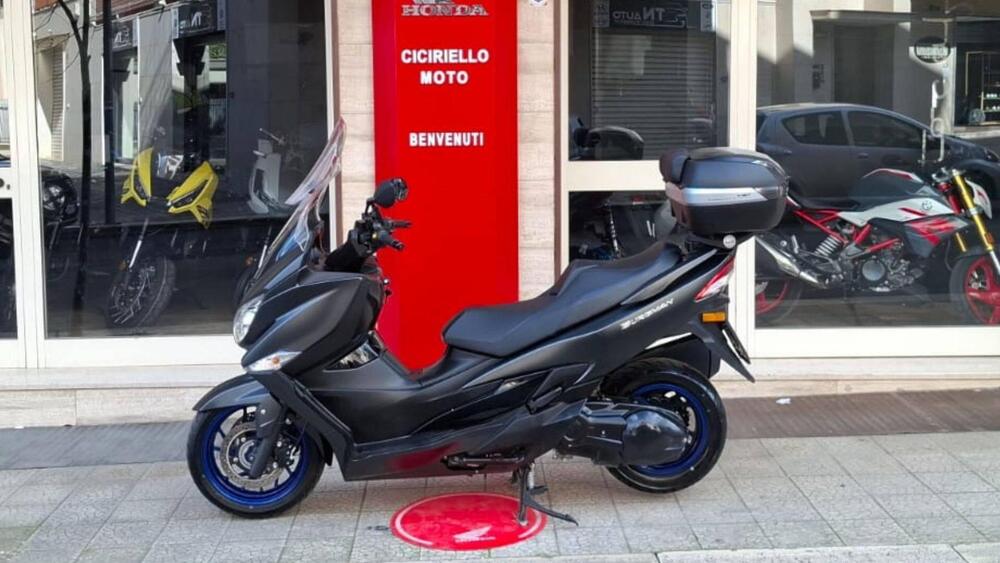 Suzuki Burgman 400 (2022 - 24) (2)