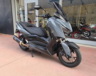 Yamaha X-Max 300 Tech Max (2021 - 24) usata