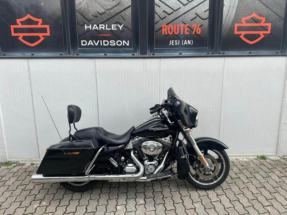 Harley-Davidson 1690 Street Glide (2011 - 13) - FLHX