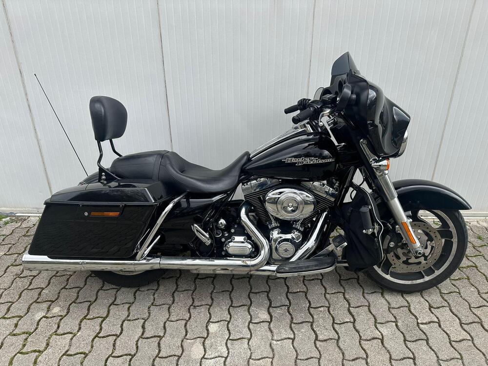 Harley-Davidson 1690 Street Glide (2011 - 13) - FLHX (10)
